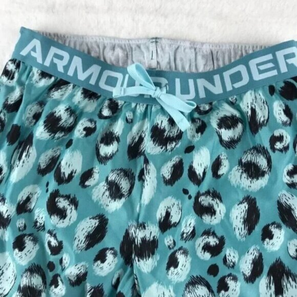 UNDER ARMOUR Girls Play Up Printed Shorts LARGE - Picture 3 of 4